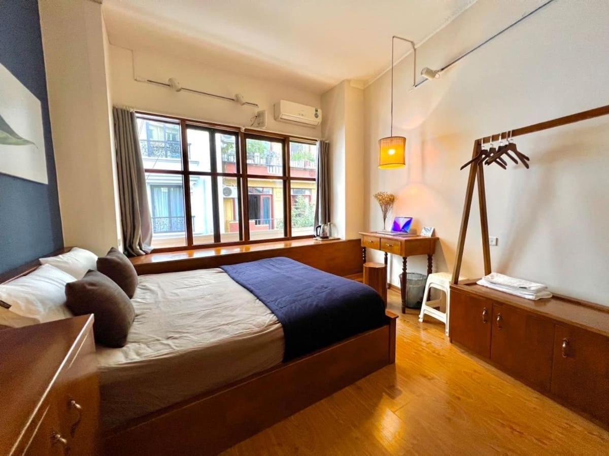 Nice Room Located Right Next To The Old Quarter Can Phong Nhieu Anh Sang Tai Ngay Gan Pho Di Bo Ho Guom Ханой Экстерьер фото